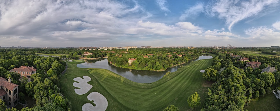 /content/dam/images/golfdigest/fullset/course-photos-for-places-to-play/3 Shehan bird's-eye view Hole 18.JPG